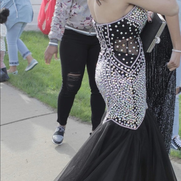 Prom dress - Picture 12 of 16